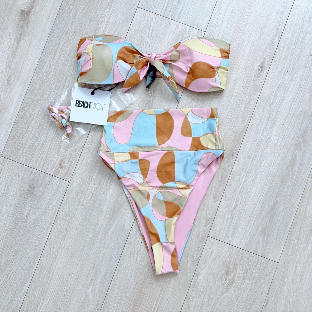 Beach Riot Bikini - Picture 3 of 6